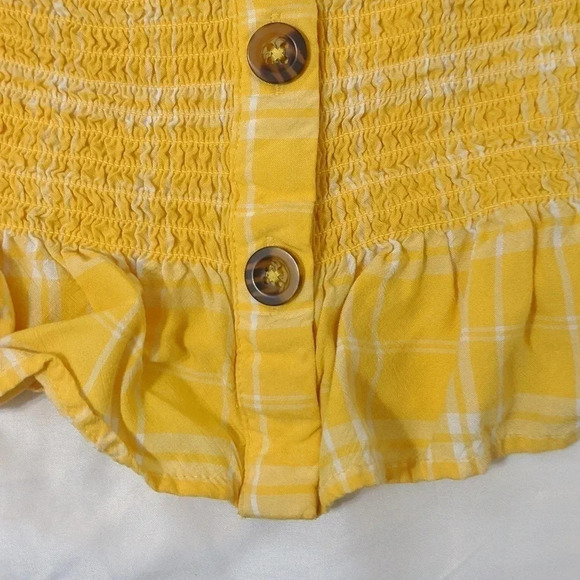 Hollister Sleeveless Smocked Crop Top, Color Yellow/White, Size M - Picture 4 of 10